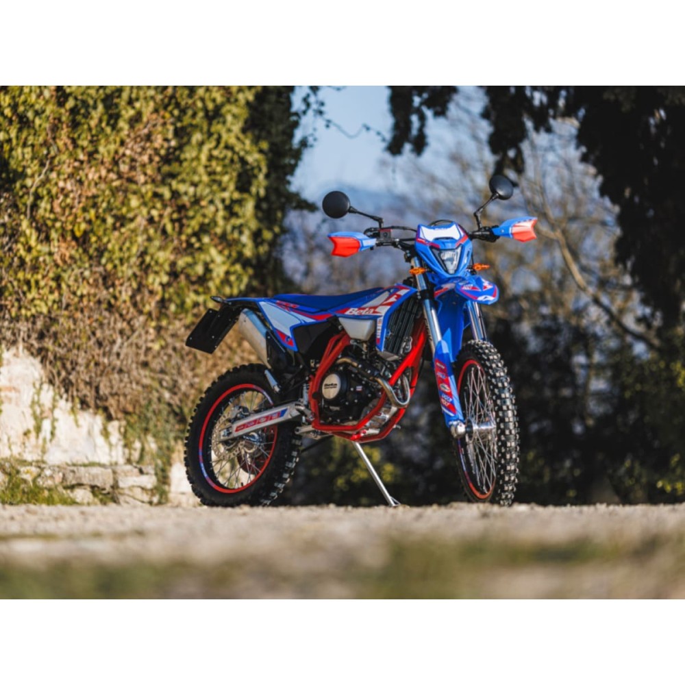 Мотоцикл кроссовый эндуро BETA RR 4T 125 R
