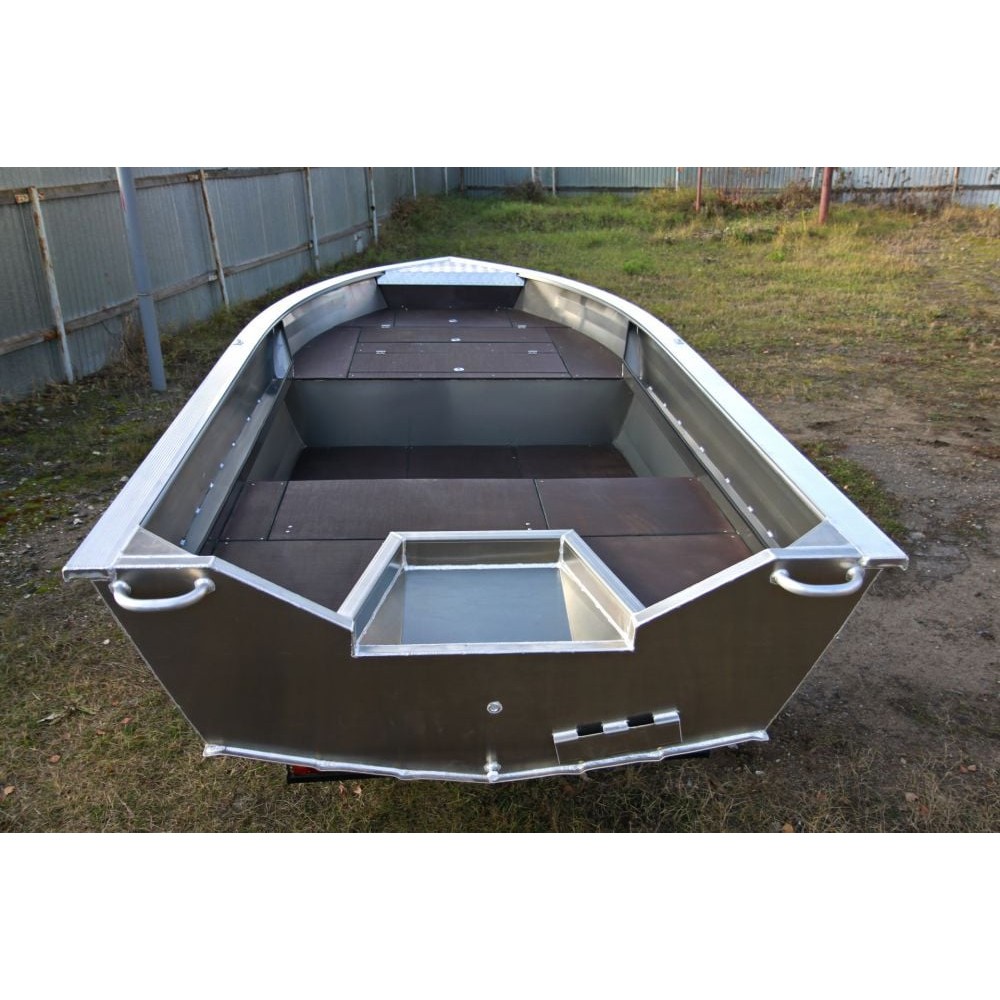 Алюминиевая лодка BESTER 420