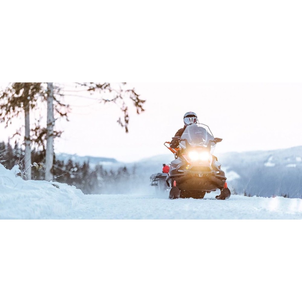 Снегоход BRP Ski-Doo Skandic SWT 900 ACE (2024)