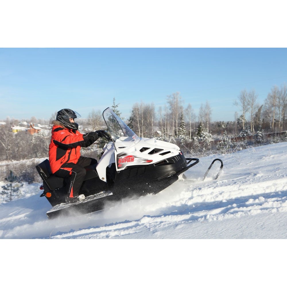 Снегоход РУССКАЯ МЕХАНИКА Буран 4Т