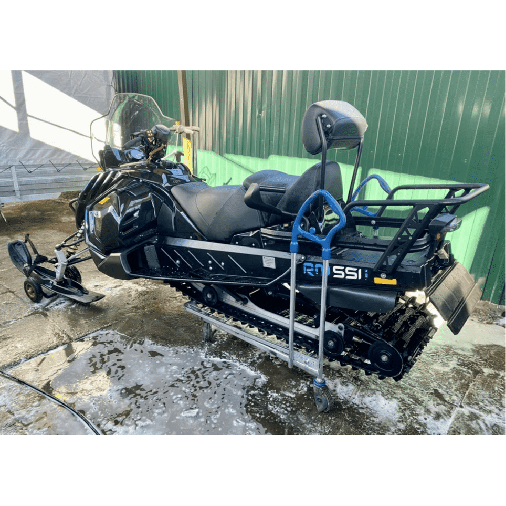 Снегоход РУССКАЯ МЕХАНИКА VECTOR 551i Б/У