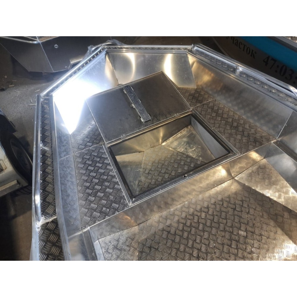 Алюминиевая лодка WELLBOAT-47