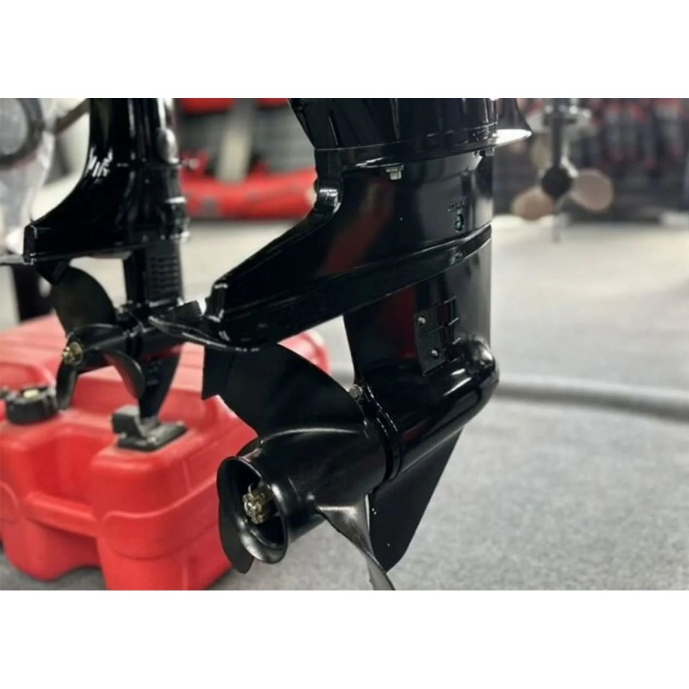 2х-тактный лодочный мотор REEF RIDER RR30FHS Б/У