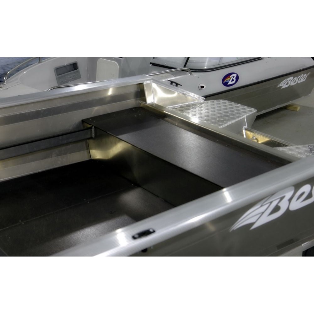 Алюминиевая лодка BESTER 450