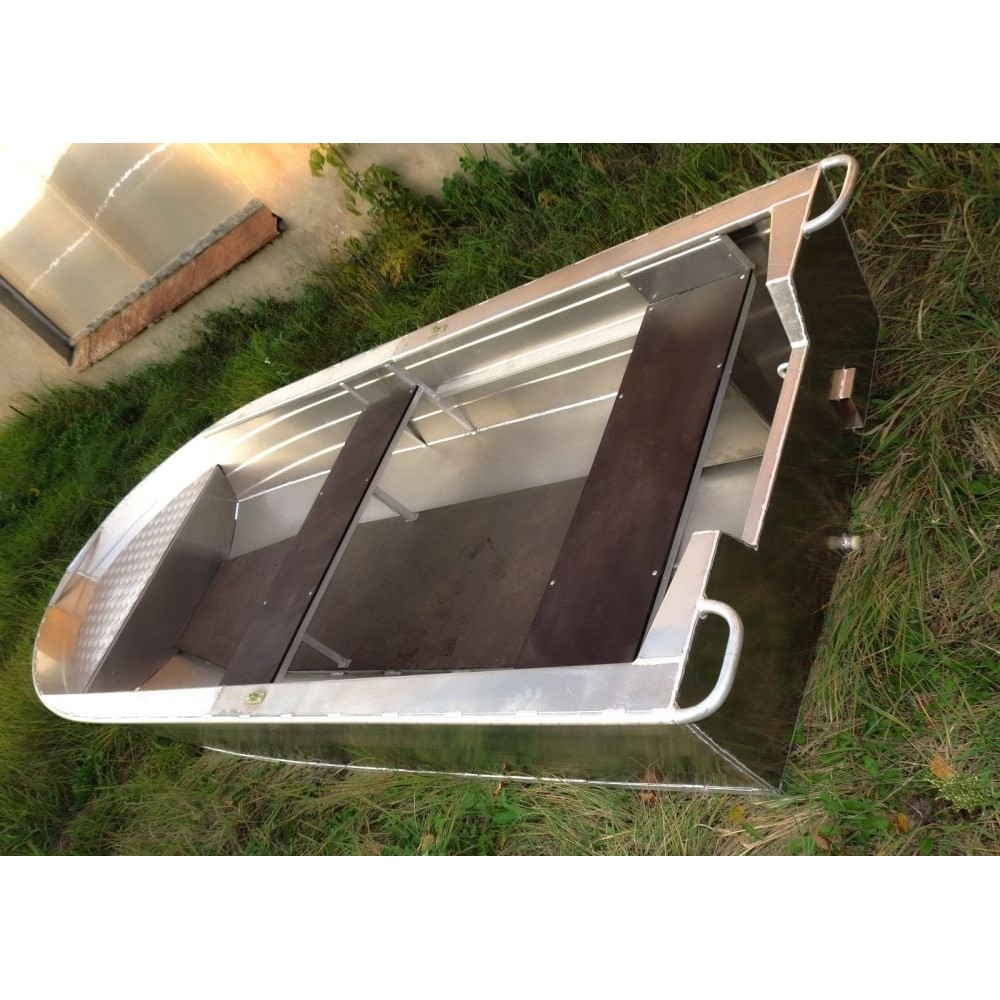 Алюминиевая лодка BESTER 370