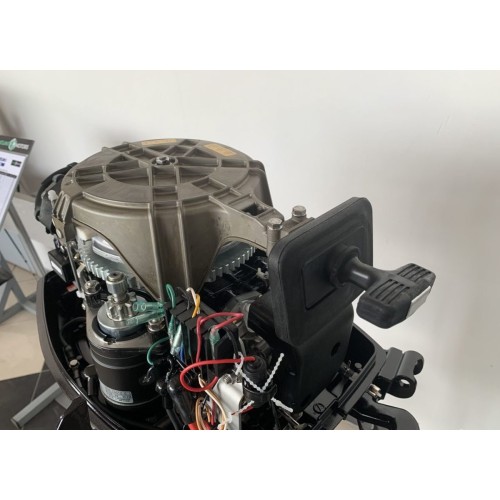 2х-тактный лодочный мотор TOHATSU M30H EPS Б/У