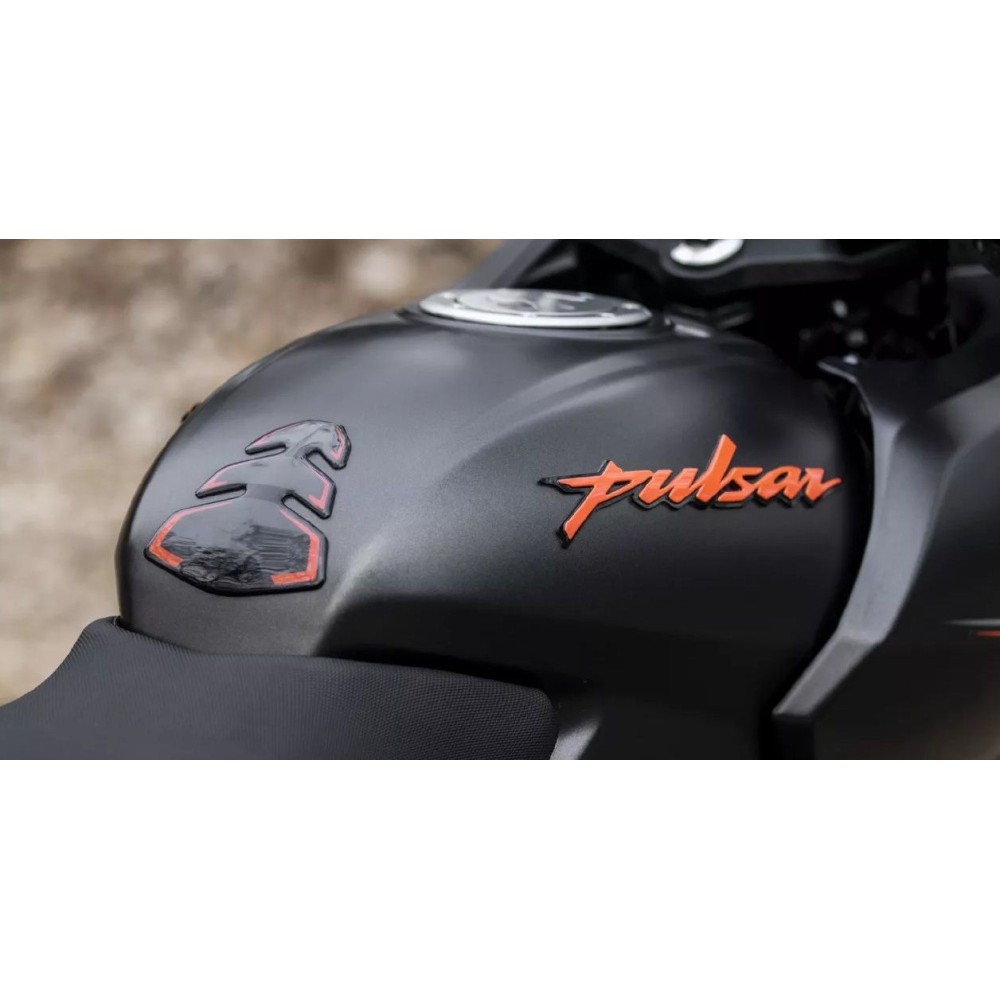 Мотоцикл BAJAJ Pulsar 180