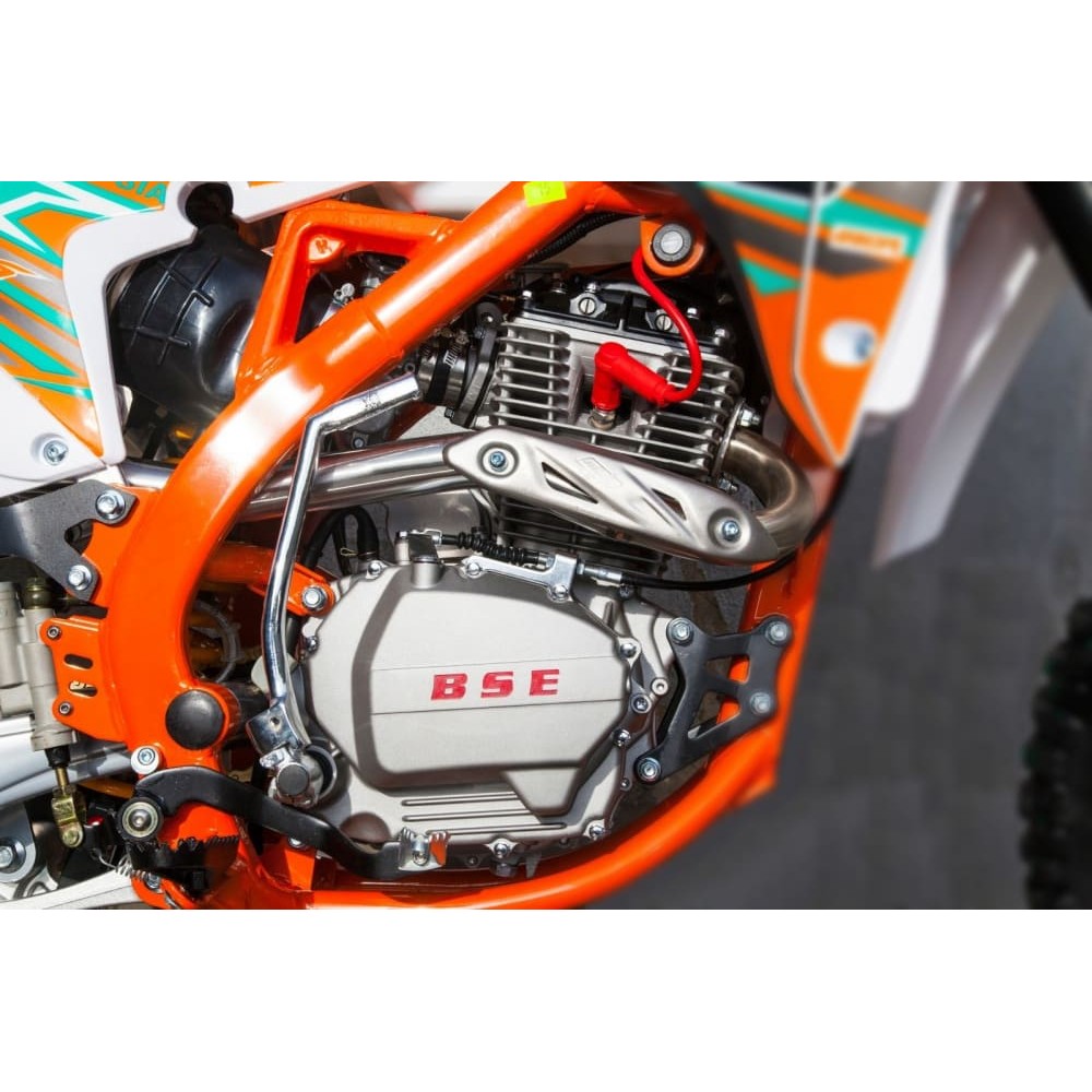 Мотоцикл кроссовый эндуро BSE Z6Y 2.0