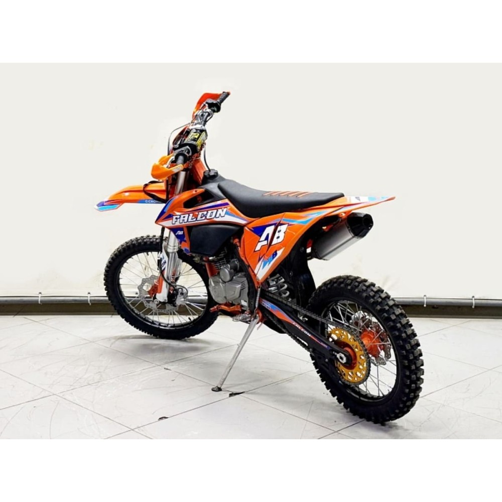 Мотоцикл BIZON Falcon A8 300 21/18 ENDURO