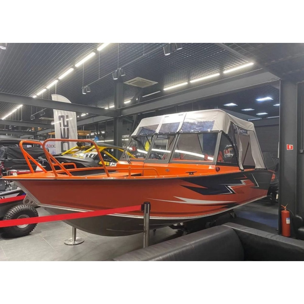 Катер-лодка алюминиевая ТРИЕРА 540 Боурайдер Комфорт Б/У